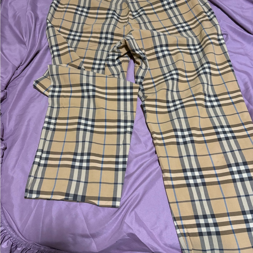 Burberry Women’s Beige and Black Plaid Trousers
